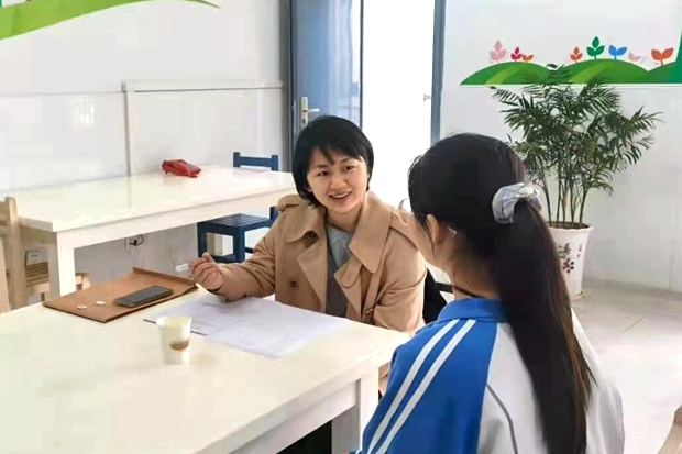 郑.jpg