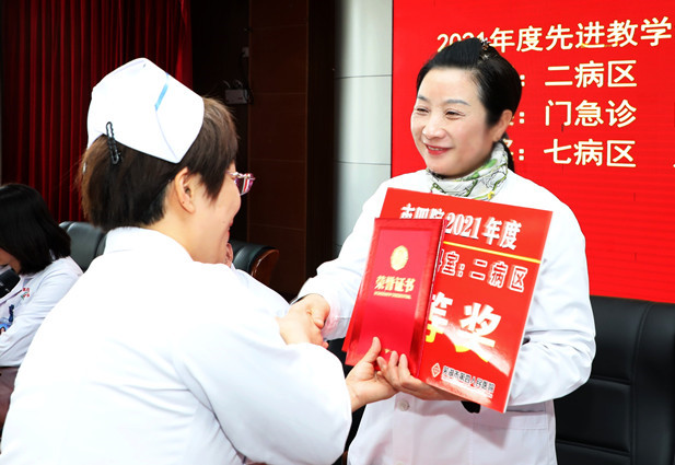 沈书记.jpg